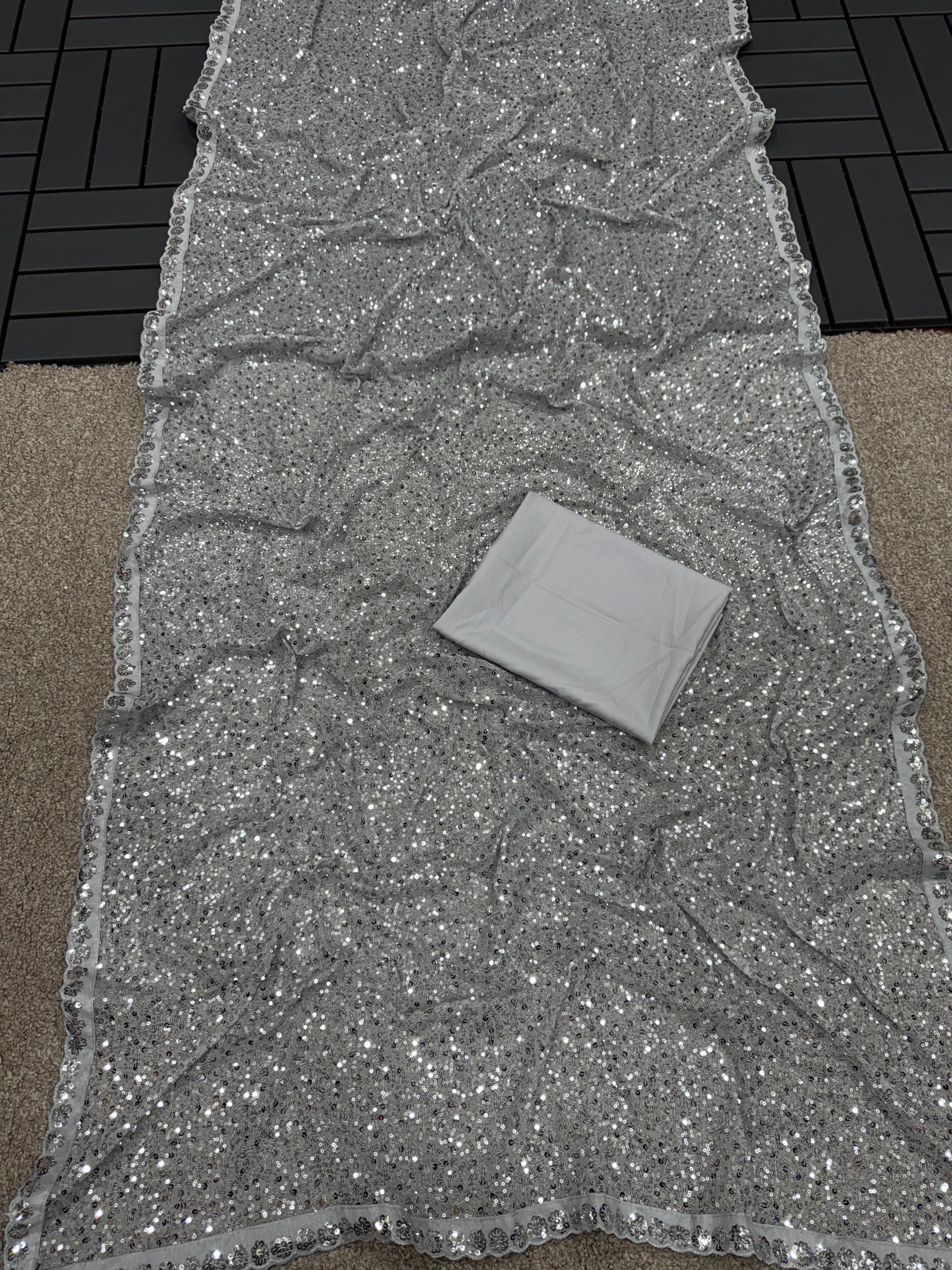 Kareena Kapoor Bollywood Georgette Grey Color Saree