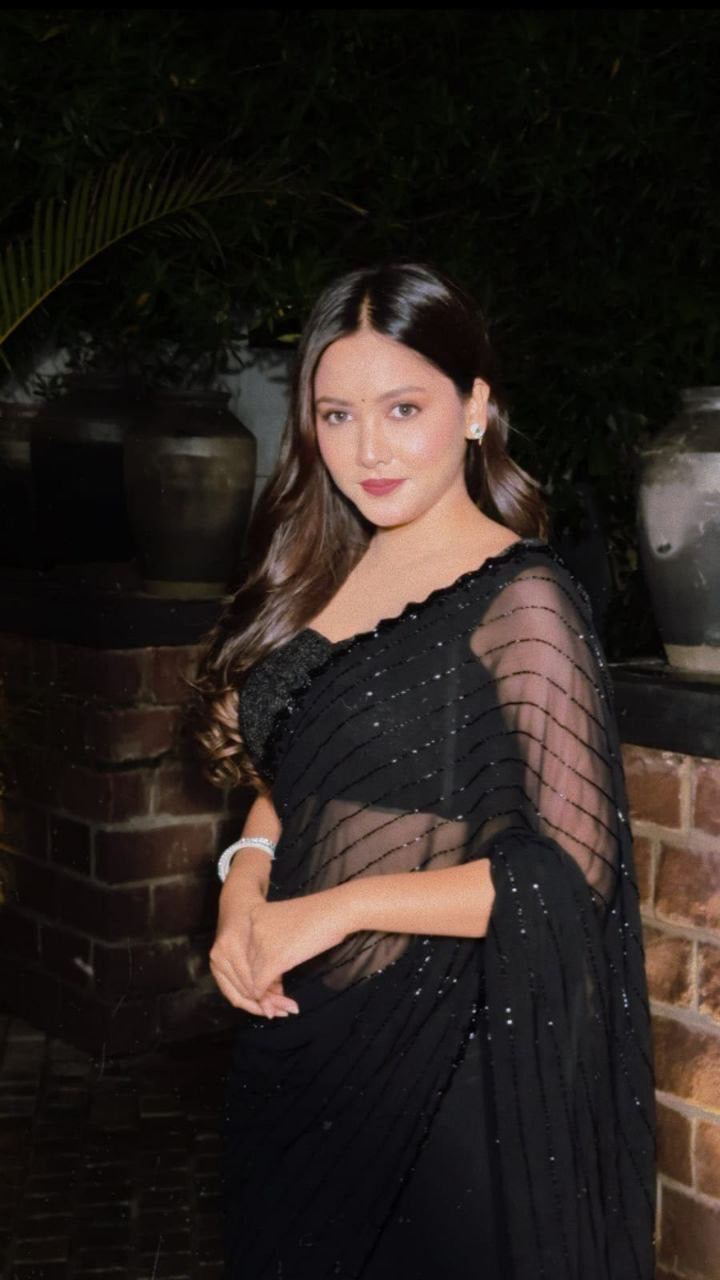 Noir Luxe Shimmer Georgette Saree with Cutdana Detailing