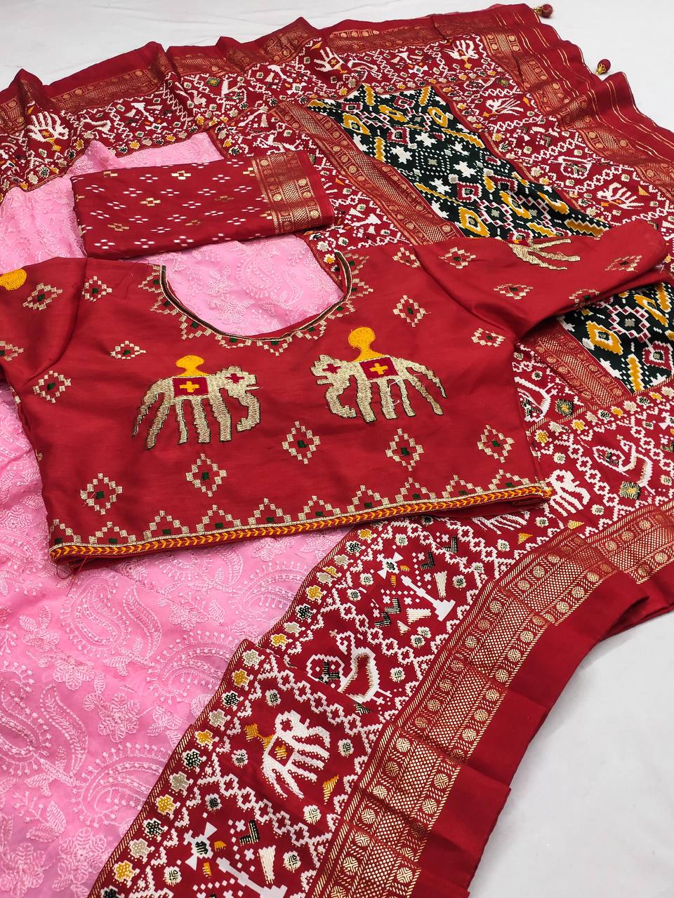 Wedding Wear Special Foil Printed Pink Color Saree