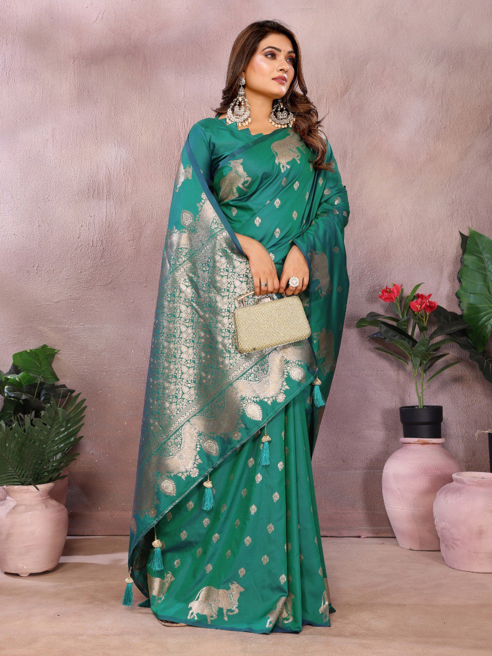 Festive Wear Rama Color Banarasi Silk Saree