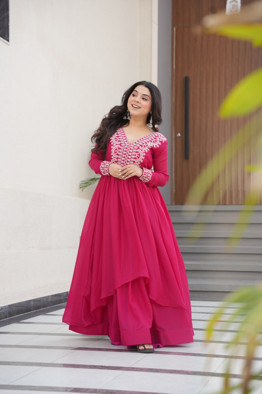 Pink Color Georgette V Neck Innovative Gown